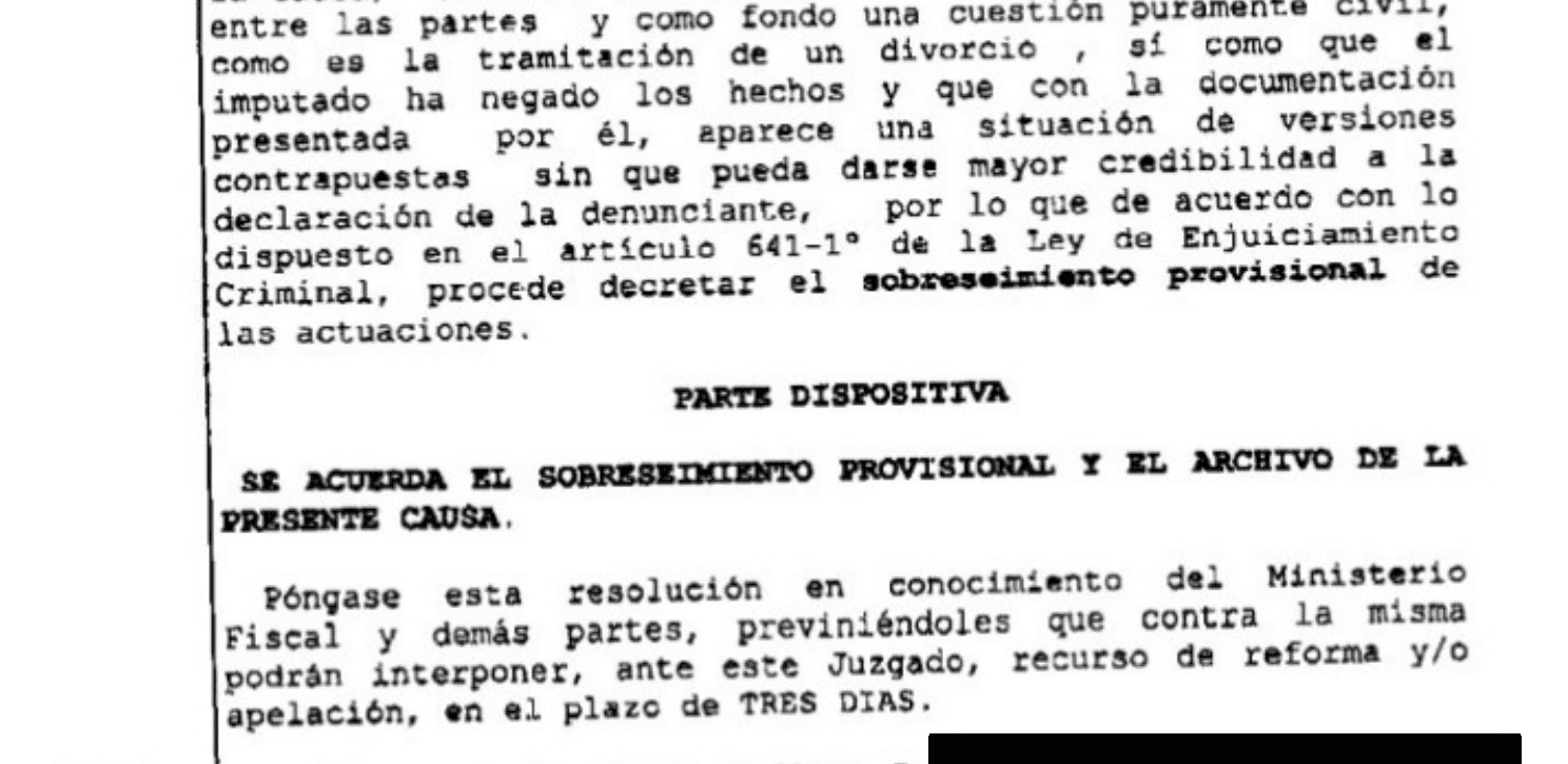 Extracto de la resolución judicial, con los datos identificativos ocultos