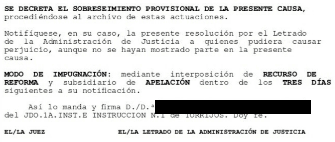 Extracto de la resolución judicial, con los datos identificativos ocultos